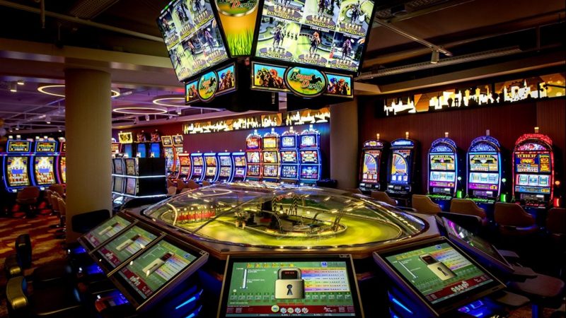 Learn to Play Online Slots by the Tips